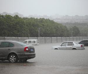 车辆遭淹能否索赔 保险公司称车库进水一般可理赔